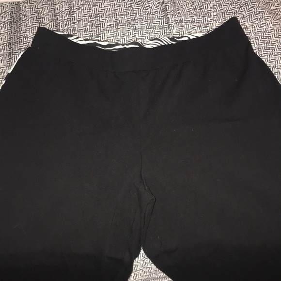 Chico’s Soft Capri Joggers - Picture 4 of 6